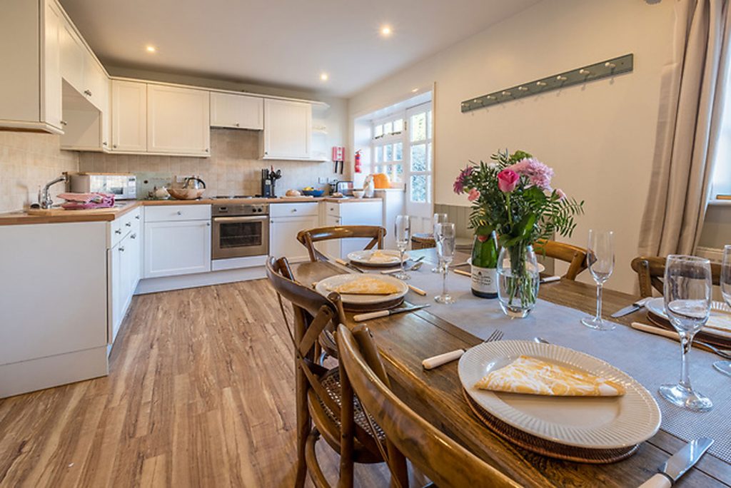 Open plan living, dining and kitchen At Shalfleet Barn